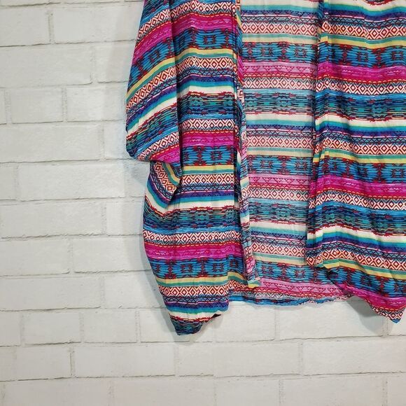 Luna Chix from Pacsun colorful kimono - Picture 8 of 12